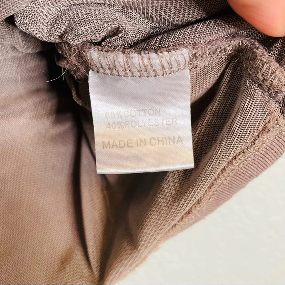 White Fox Taupe Cropped Tank Top | Medium - Picture 4 of 5
